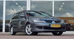 Mitsubishi Lancer Station Wagon 2.0i 16V Intense Trekhaak Cr, Auto's, Mitsubishi, Voorwielaandrijving, 65 €/maand, 135 pk, Gebruikt
