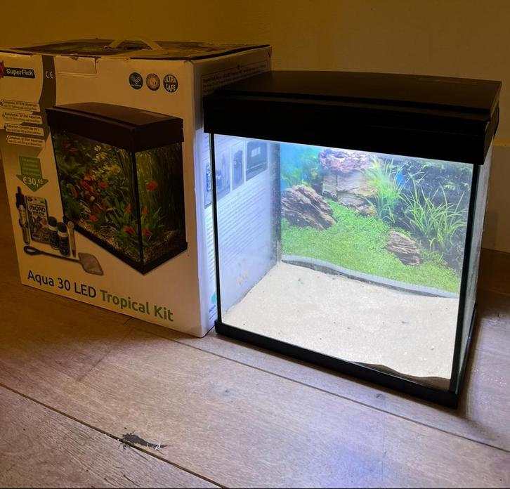 Aquarium: Superfish 30. Incl: zuurstofpomp & warmtepomp, Dieren en Toebehoren, Vissen | Aquaria en Toebehoren, Zo goed als nieuw