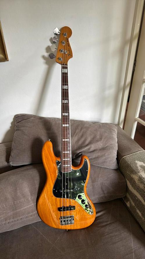 Fender Vintera 70’s Jazz Bass NA, Muziek en Instrumenten, Snaarinstrumenten | Gitaren | Bas, Gebruikt, Elektrisch, Ophalen