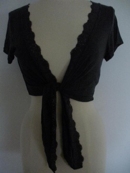 ONLY bolero vest donker grijs met kant maat L - nieuw -, Kleding | Dames, Truien en Vesten, Nieuw, Grijs, Ophalen of Verzenden