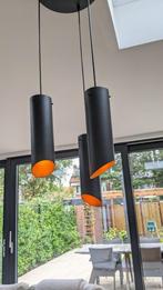 Kalune 3 zwarte koker hanglamp met brons, Huis en Inrichting, Lampen | Hanglampen, Modern, Ophalen of Verzenden, Metaal, Zo goed als nieuw