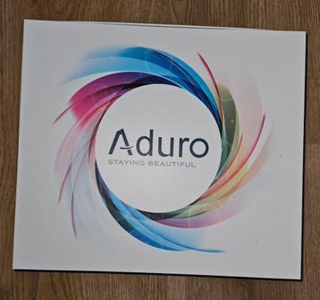 Aduro 7 + 1 LED lichtmasker beschikbaar voor biedingen