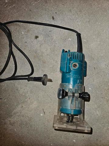 Makita Kantenfrees - Perfect voor precisiewerk! beschikbaar voor biedingen