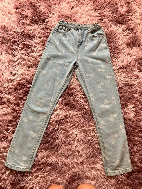 Nieuwe jeans Hema 158, kersenprint, Kinderen en Baby's, Kinderkleding | Maat 158, Nieuw, Meisje, Broek, Ophalen of Verzenden