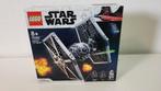 LEGO Star Wars 75300 Imperial TIE Fighter.., Verzamelen, Star Wars, Nieuw, Actiefiguurtje, Verzenden
