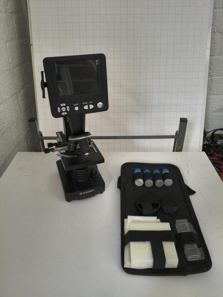 BRESSER LCD Student Microscope 8.9cm (3.5"), Audio, Tv en Foto, Optische apparatuur | Microscopen, Zo goed als nieuw, Biologische microscoop