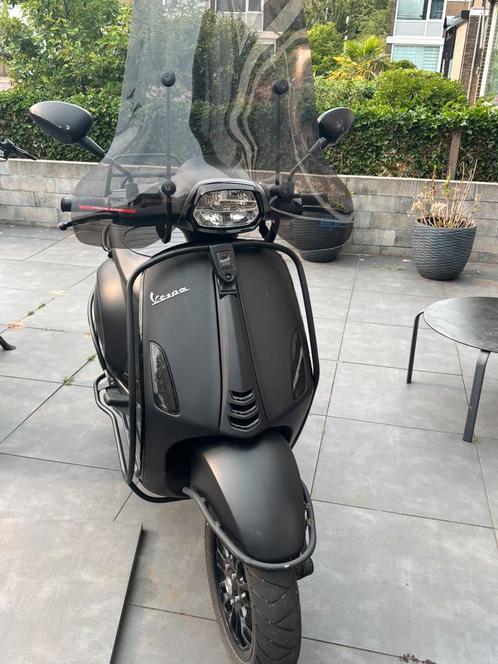 Vespa sprint notte, Fietsen en Brommers, Scooters | Vespa, Zo goed als nieuw, Overige modellen, Maximaal 25 km/u, Benzine, Ophalen