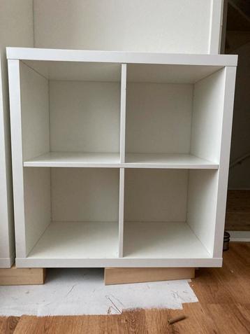 Kallax open kast. 4 vakken. 77x77cm. Gebruikt. beschikbaar voor biedingen