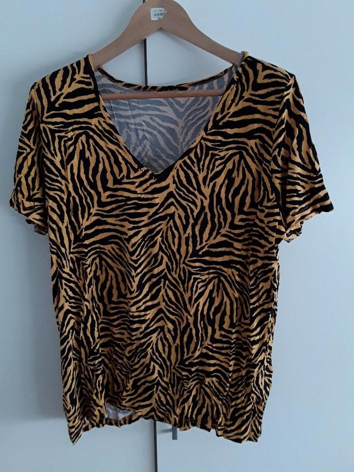 MS Mode Geel/Zwart T-shirt Met V-hals en Zebra Print Maat XL, Kleding | Dames, Tops, Zo goed als nieuw, Maat 46/48 (XL) of groter