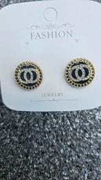 Oorbellen nieuw. Zwart,goudkleurig en steentjes, Sieraden, Tassen en Uiterlijk, Oorbellen, Ophalen of Verzenden, Nieuw, Zwart