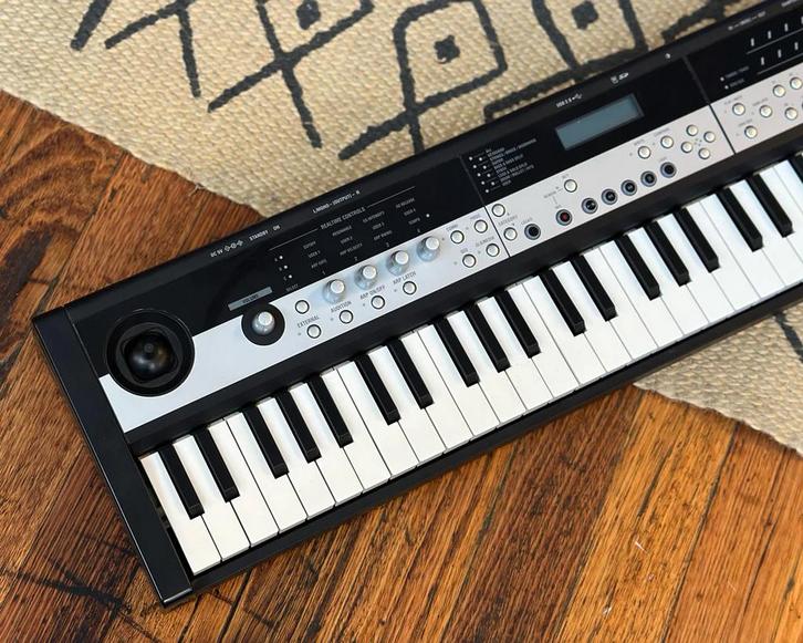 Korg Microstation - 61 Toetsen Synthesizer, Muziek en Instrumenten, Midi-apparatuur, Gebruikt, Ophalen of Verzenden