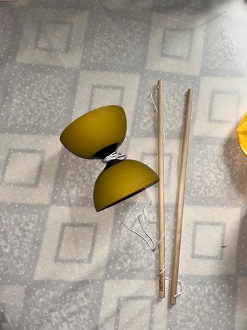 Diabolo met stokjes beschikbaar voor biedingen