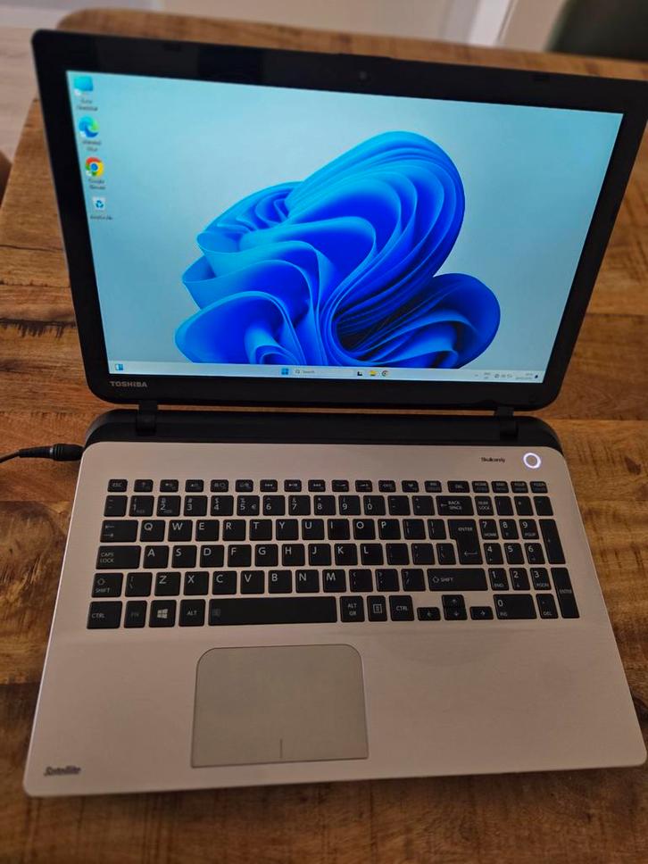 Toshiba Satellite Laptop - Goed Onderhouden, Computers en Software, Windows Laptops, Zo goed als nieuw, 15 inch, HDD, SSD, 2 tot 3 Ghz
