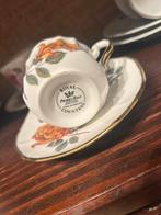 Te Koop : 4 stuks kop- en schotel Royal Countness, Huis en Inrichting, Keuken | Servies, Ophalen, Zo goed als nieuw, Overige stijlen