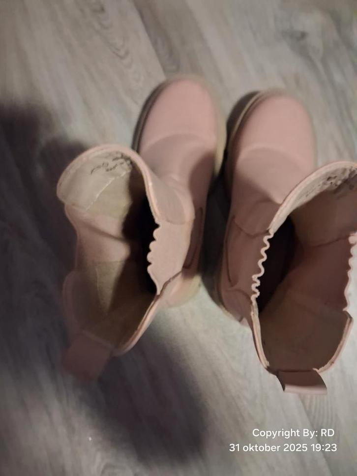 Roze Laarzen - Maat 38, Kleding | Dames, Schoenen, Zo goed als nieuw, Lage of Enkellaarzen, Roze, Ophalen of Verzenden