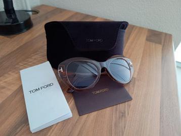 Tom Ford TF1084 beschikbaar voor biedingen