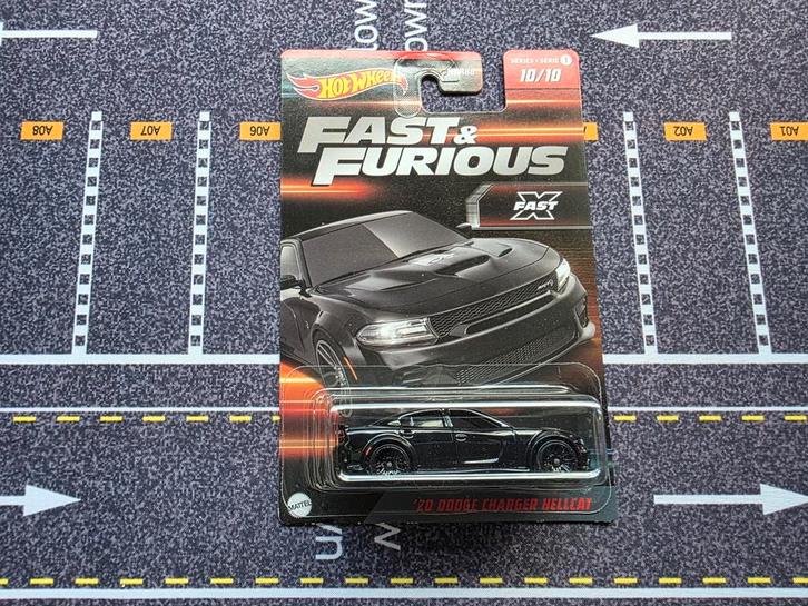 HotWheels F&F Dodge Charger Hellcat, Hobby en Vrije tijd, Modelauto's | Overige schalen, Nieuw, Auto, Ophalen of Verzenden