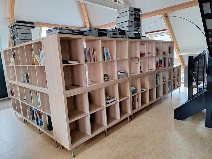 Ikea Kallax kasten - Licht eiken, wit, Huis en Inrichting, Kasten | Boekenkasten, Minder dan 100 cm, 25 tot 50 cm, Ophalen