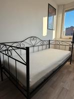 Zwart metalen bed 90x200, incl. Wellpur matras, Huis en Inrichting, Gebruikt, 90 cm, Eenpersoons, Zwart