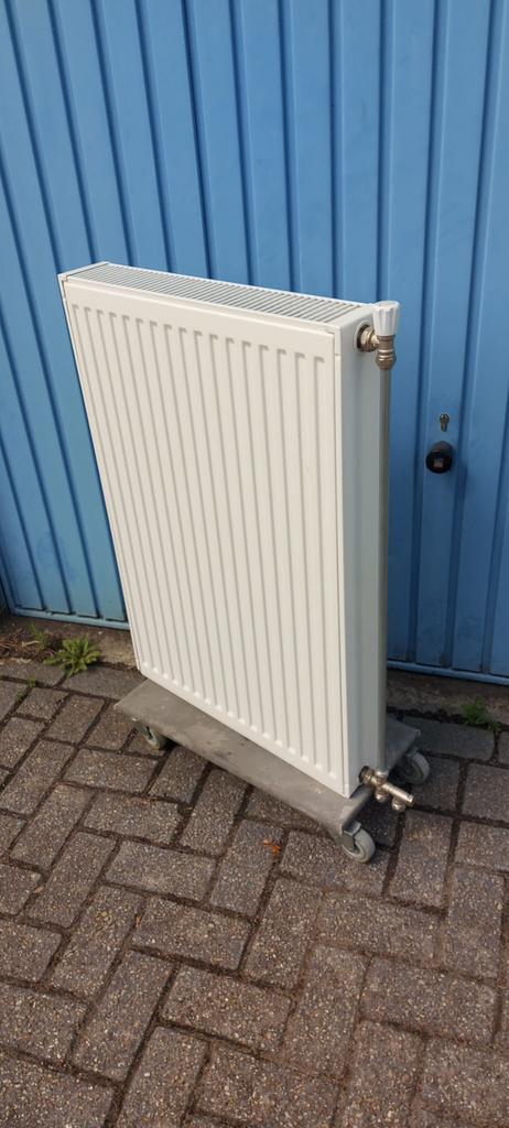 Demrad Radiatoren type 22 - uitstekende staat, Doe-het-zelf en Verbouw, Verwarming en Radiatoren, Zo goed als nieuw, Radiator