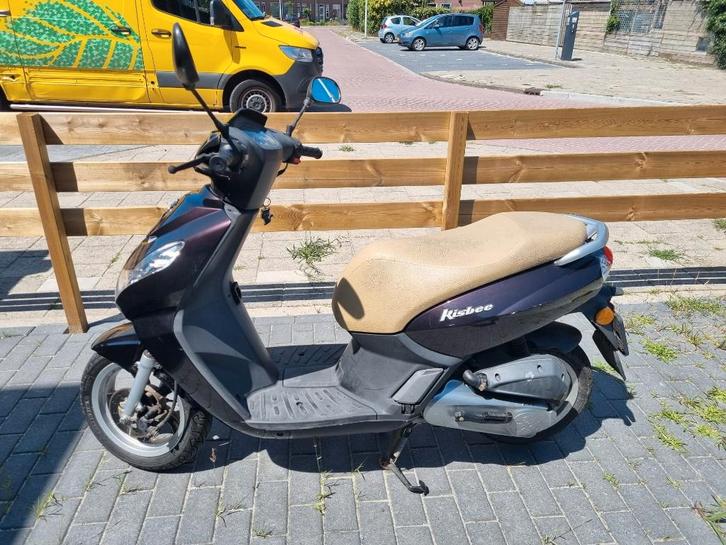Peugeot Kisbee 2020 met extra's (1e eigenaar), Fietsen en Brommers, Scooters | Peugeot, Zo goed als nieuw, Overige modellen, Maximaal 45 km/u