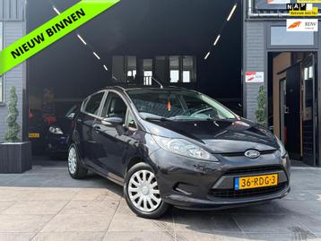 Ford Fiesta 1.25 Limited|APK|NAP|Airco|Trekhaak|E. Ramen beschikbaar voor biedingen