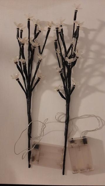 Siertakken met LED Bloemen - Decoratief beschikbaar voor biedingen