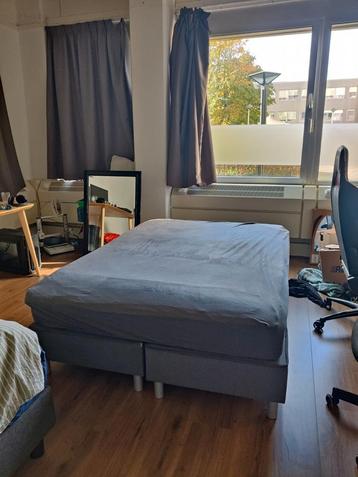 Gratis boxspring 1m40 bed+topper+molton