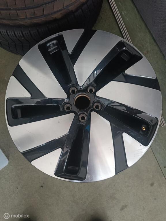 Lichtmetalen Volkswagen ID. Buzz 1T3601025J, Auto-onderdelen, Carrosserie en Plaatwerk, Volkswagen, Gebruikt, Ophalen of Verzenden