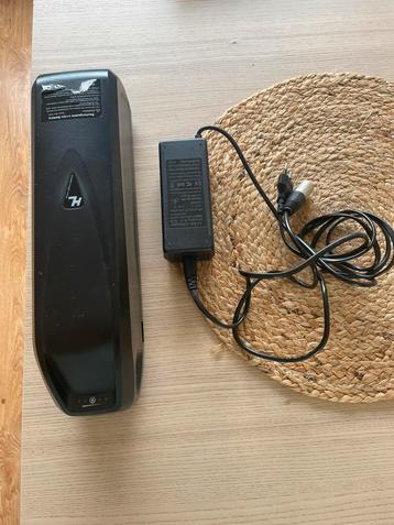 E-bike onderdeel 36V – met oplader, bijna nieuw beschikbaar voor biedingen