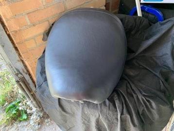 Zadel - Honda VT 750 (gerenoveerd) beschikbaar voor biedingen