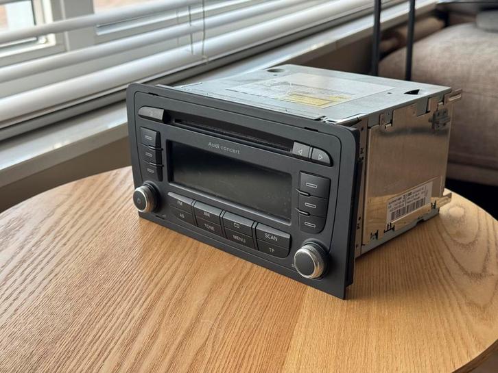 Originele Audi Concert radio – A3 – werkt goed - geen code, Auto diversen, Autoradio's, Ophalen of Verzenden