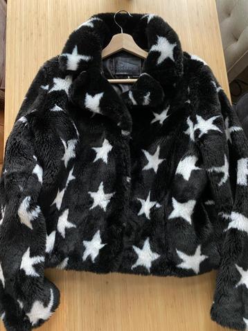 Sterren faux fur jas beschikbaar voor biedingen