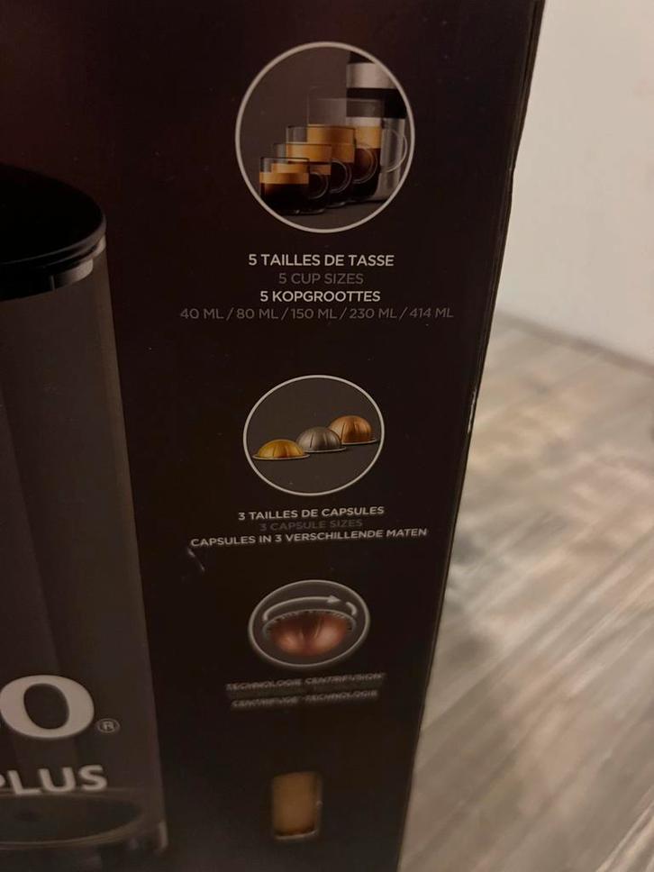 Nespresso Vertuo Plus Koffiemachine, Witgoed en Apparatuur, Koffiezetapparaten, Zo goed als nieuw, Koffiepads en cups, Koffiemachine