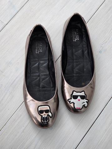 Karl Lagerfeld ballerina's  beschikbaar voor biedingen
