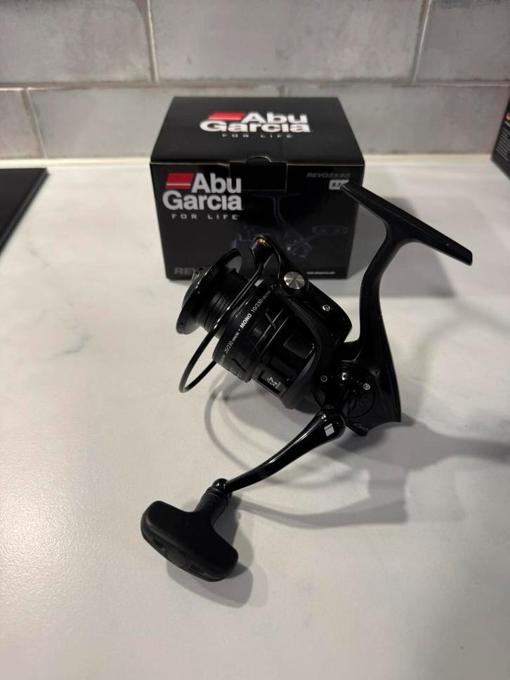nieuwe abu garcia revo x 40 molens, Watersport en Boten, Hengelsport | Roofvissen, Nieuw, Molen, Ophalen of Verzenden