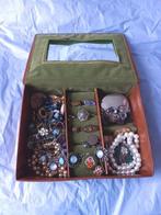 Antieke Sieraden ketting oorbellen ring broche pin, Verzenden, Overige materialen, Ketting