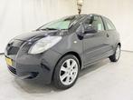 Toyota Yaris 1.3 VVT-i Sol Airco (bj 2006), Overige carrosserieën, Zwart, Handgeschakeld, 1298 cc