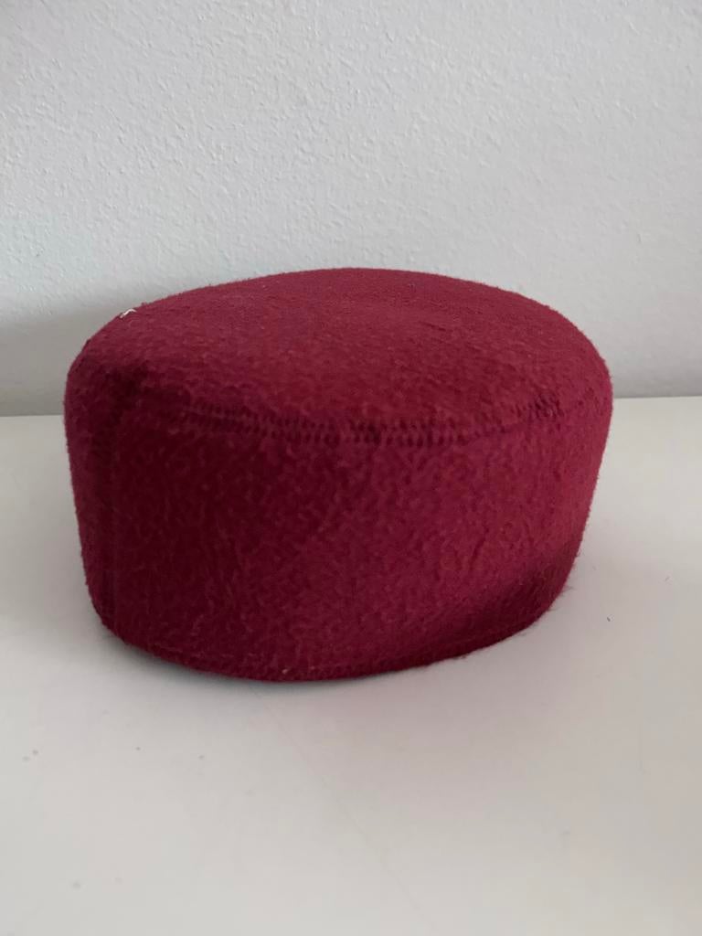 Bordeaux Rode Vilten Hoed, Ophalen of Verzenden, Zo goed als nieuw, One size fits all, Hoed