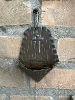 Antiek Wijwaterbakje met Kruis, Ophalen of Verzenden