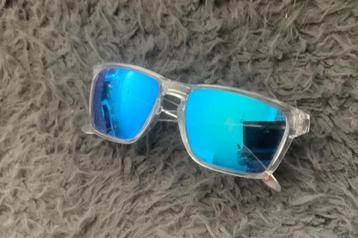 Mooie Oakley Sylas Heren Zonnebril 944804 / 00944804 beschikbaar voor biedingen