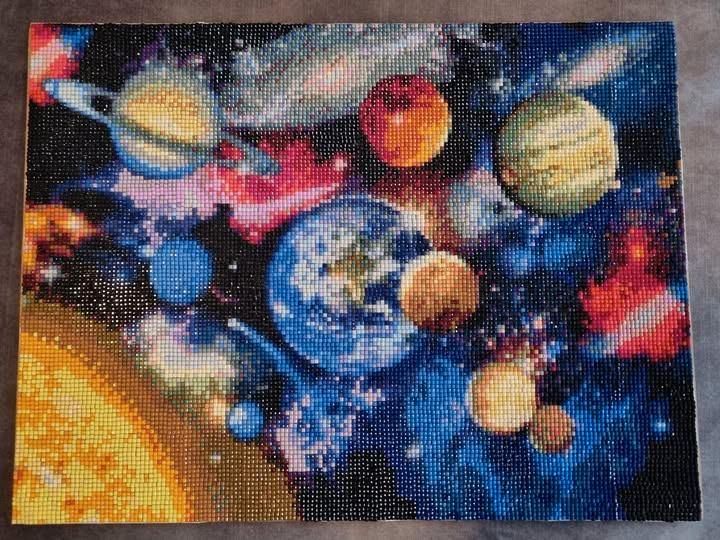 kant en klaren diamond painting ruimte planeten (goed doel), Huis en Inrichting, Woonaccessoires | Wanddecoraties, Nieuw, Ophalen of Verzenden