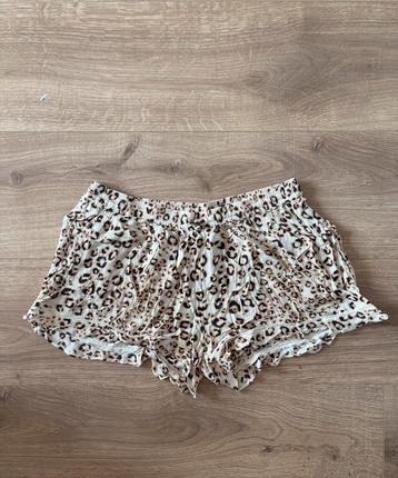 Superdry korte broek maat XL beschikbaar voor biedingen
