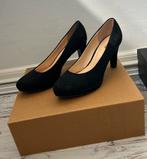 Zwarte suede pump mt 39 Graceland, Pumps, Zwart, Ophalen of Verzenden, Zo goed als nieuw