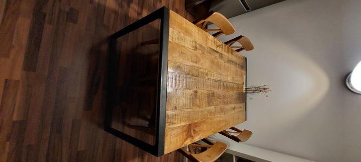 Eettafel mango hout 160x90 cm, Huis en Inrichting, Tafels | Eettafels, Gebruikt, 50 tot 100 cm, 150 tot 200 cm, Vijf personen of meer