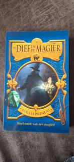 De dief en de magiër, Sarah Prineas, Boeken, Ophalen, Zo goed als nieuw