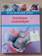 Creatieve Cadeautjes - Singer Naaiboek, Singer, Ophalen of Verzenden, Zo goed als nieuw, Borduren en Naaien