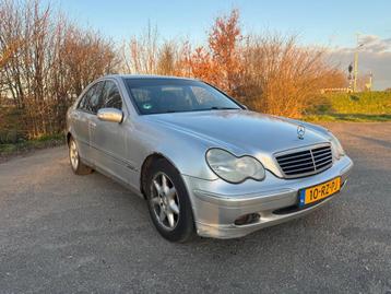 Mercedes-Benz C-klasse 240 Elegance *automaat *leer* beschikbaar voor biedingen