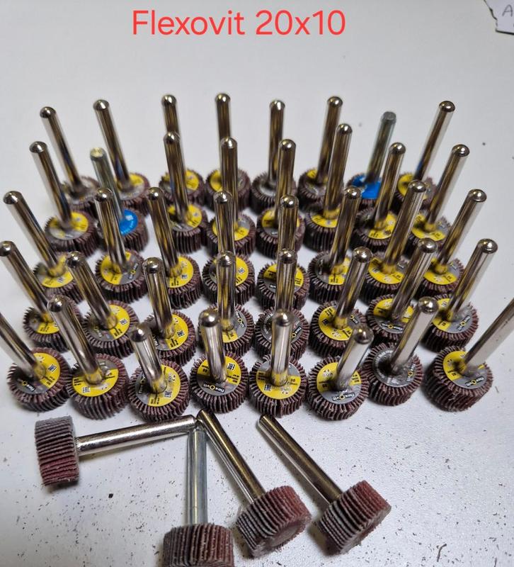 Grote partij stiftborstels-schuurborstels-lamellenschijven, Doe-het-zelf en Verbouw, Gereedschap | Machine-onderdelen en Toebehoren