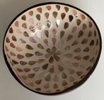 Schaaltje van halve kokosnoot met ‘parelmoer’, Overige materialen, Schaal, Rond, Nieuw